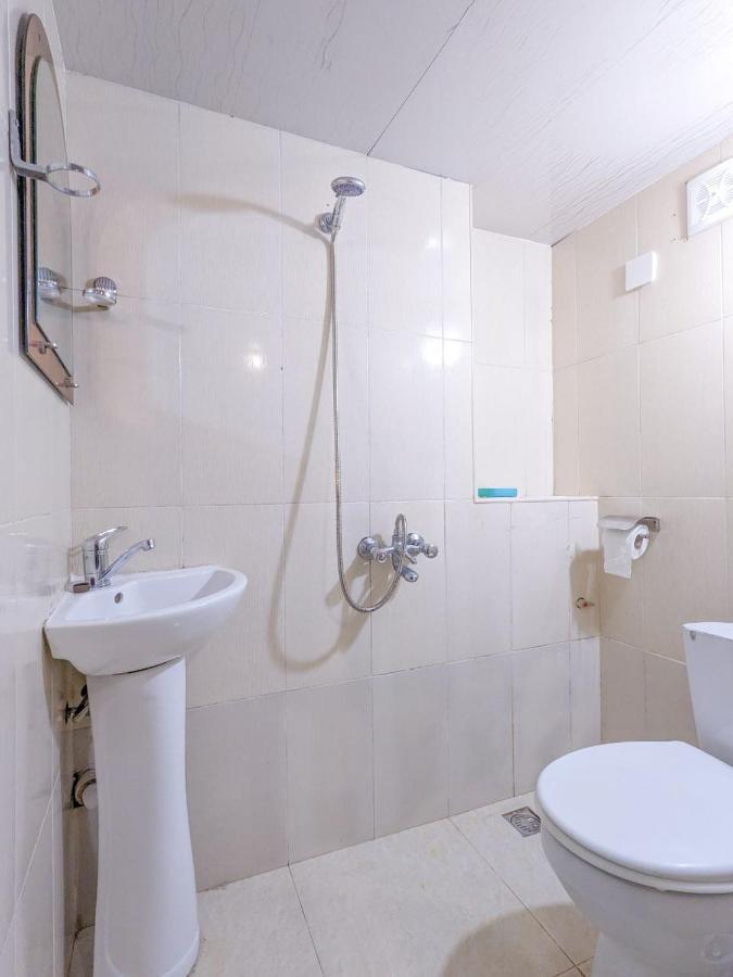 Harmony Boutique Hostel Batumi Bagian luar foto